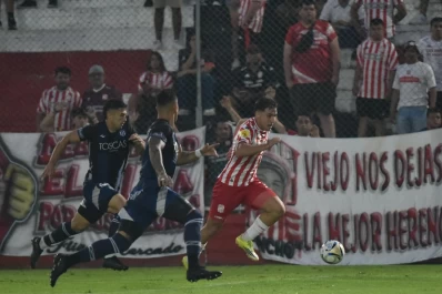 EN VIVO: San Martín de Tucumán iguala sin goles ante Tristán Suárez