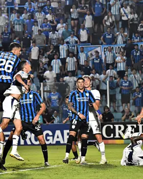 Atlético Tucumán cambió la actitud, controló las emociones y se quedó con la victoria ante Gimnasia de La Plata