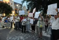 Marcharon para que se abra la importación de remedios