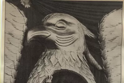 Un feroz y estrafalario emperador