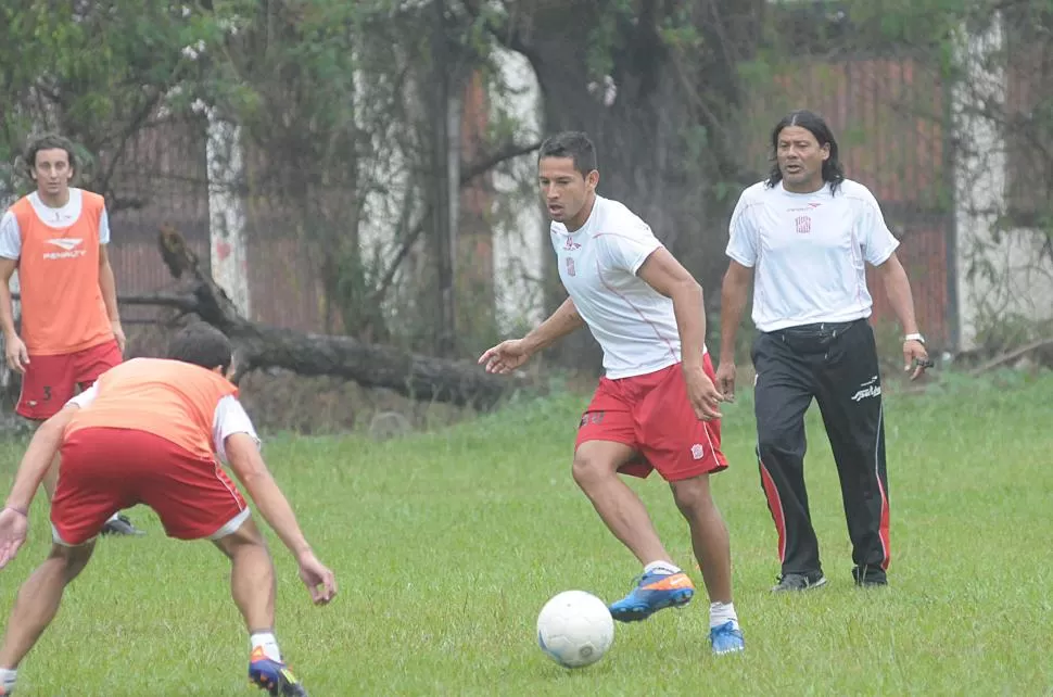 DUDA. ¿Miguel Amaya le dará continuidad a Diego Núñez en el equipo? LA GACETA / FOTO DE HéCTOR PERALTA