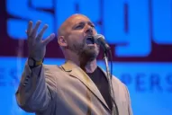 Volonté, el tenor, en el '82 trabajaba de maquinista en el crucero Belgrano