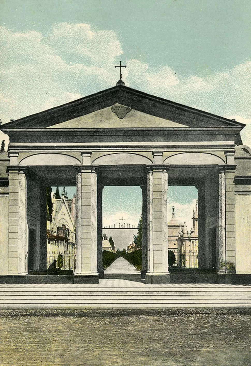 CEMENTERIO DEL OESTE. Hacia 1910, la fachada presentaba este aspecto. En sus ámbitos, fue fusilado e inhumado en 1874 el reo Santillán. LA GACETA / ARCHIVO