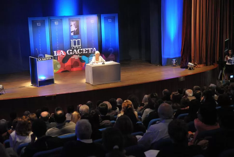 LA ADVERTENCIA. Como dice Borges, las hipótesis no tienen que ser ciertas, tienen que ser interesantes, distingue Sarlo con lucidez. LA GACETA / FOTO DE HECTOR PERALTA