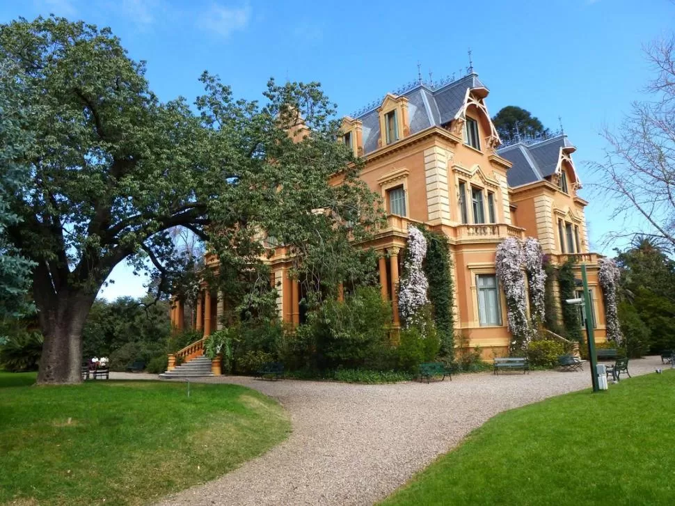 EL MUSEO. La maravillosa Villa Ocampo conserva el esplendor de sus inicios e incluso mantiene el jardín que fue concebido por la misma Victoria. RICHARDGWYN.WORDPRESS.COM