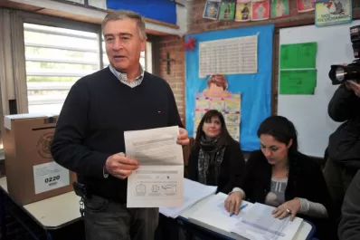 Righi prescindió del fuero para probar su honra