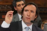 Lorenzino descartó que el Gobierno quiera controlar YPF