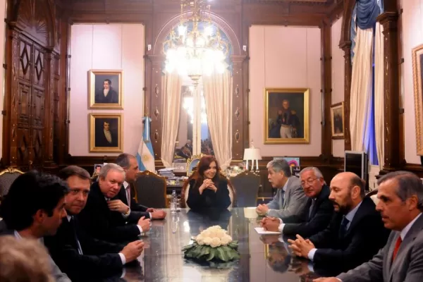 El Gobierno avanza con bases legales para expropiar YPF