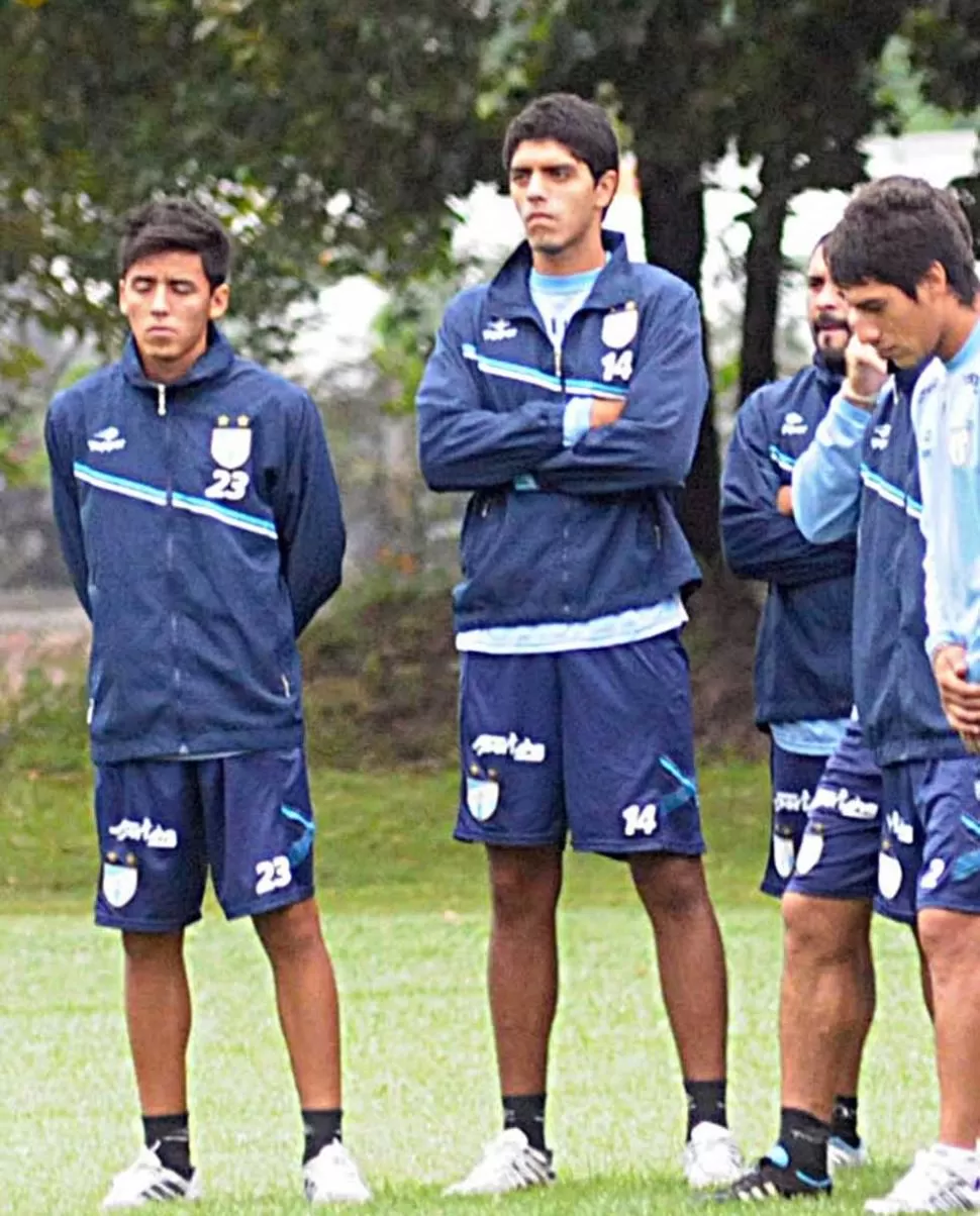 CAMBIO. Lastra (14) suplantó ayer a Rodrigo Herrera. El juvenil, de 20 años, podría jugar el domingo contra Ferro. LA GACETA / FOTO DE HÉCTOR PERALTA