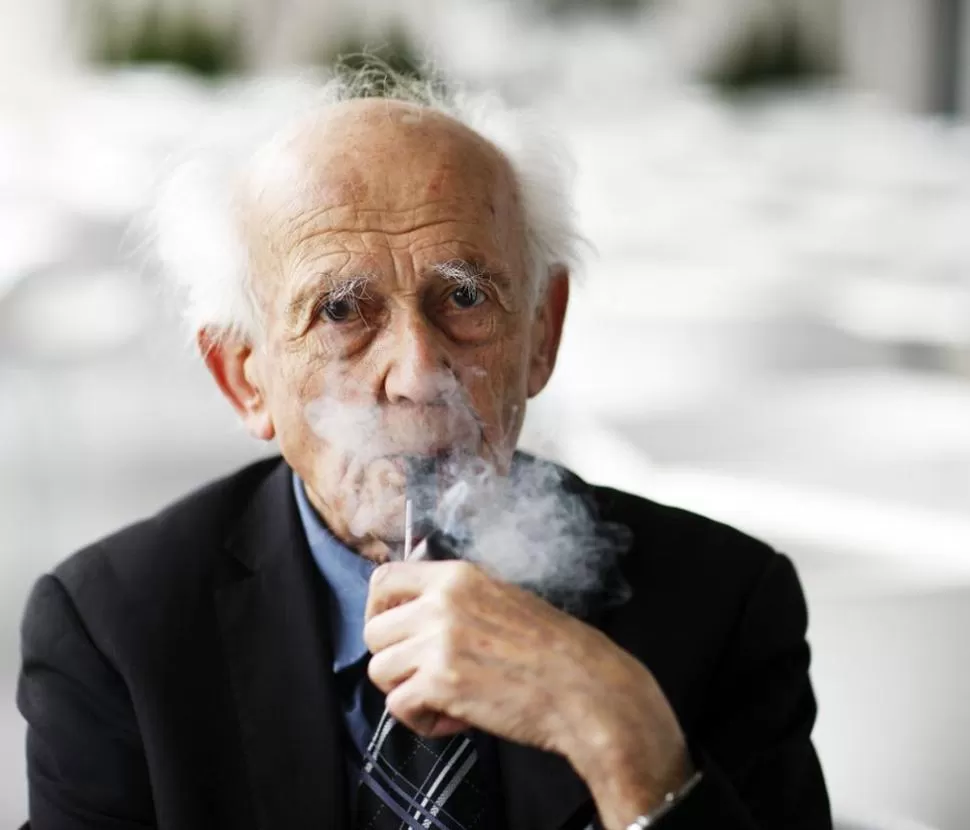 INELUDIBLE. El sociólogo, filósofo y ensayista polaco cuestiona severamente la criminalización de los pobres en tanto candidatos naturales al daño colateral. NINA.GOV.PL