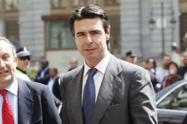 España pide una compensación justa por YPF