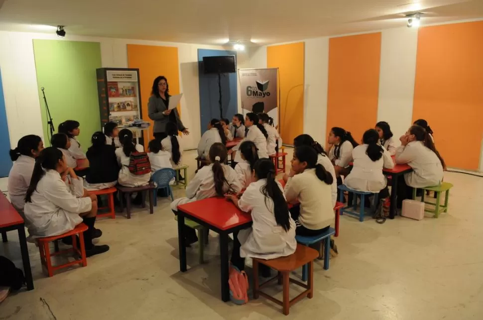 MAYITO. Una de las premisas es que los chicos entablen una relación con la lectura en total libertad. LA GACETA / FOTO DE JUAN PABLO SANCHEZ NOLI