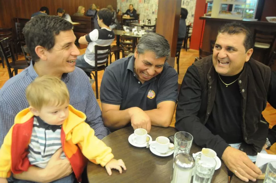 CONFIANZA. Bellomio, Martínez y Capdevila alimentan la ilusión de volver a jugar en el torneo de la B Nacional. LA GACETA / FOTO DE EZEQUIEL LAZARTE