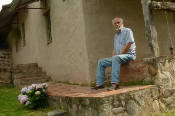 Poemas con nombres de personas y hechos canto