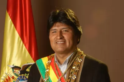 Evo Morales nacionalizó la energía eléctrica