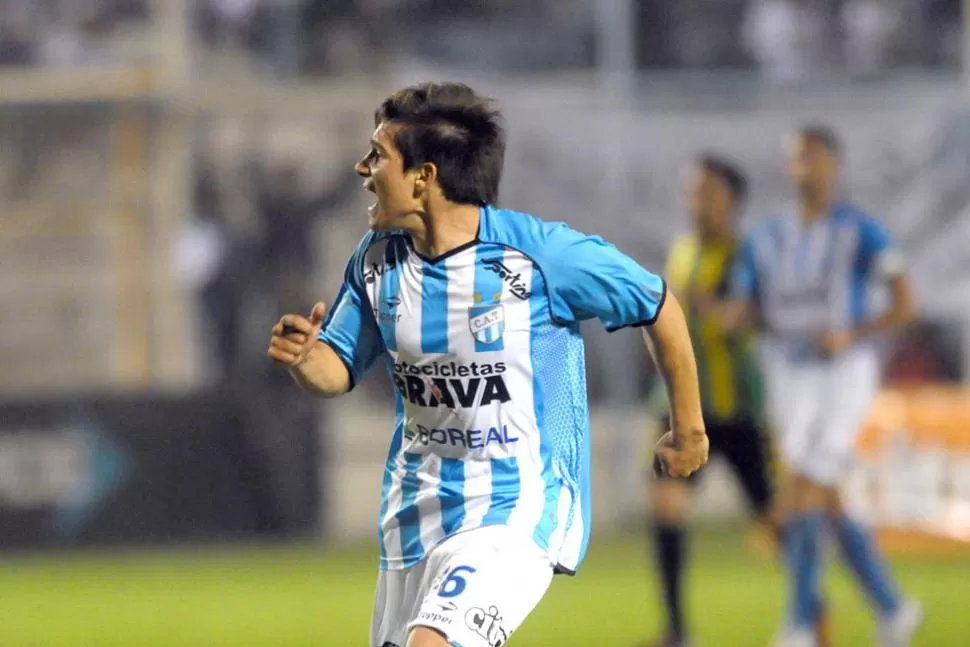 A LA CANCHA. Exequiel Belmonte debutó a los 18 años. Entró cuando Atlético perdía 2-0, cumplió y terminó feliz. LA GACETA / HECTOR PERALTA