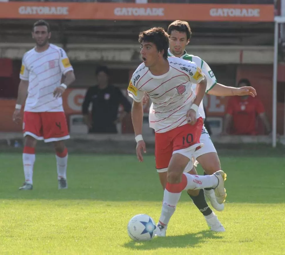 VOLANTE. Medina será titular. LA GACETA / FOTO DE ENRIQUE GALINDEZ