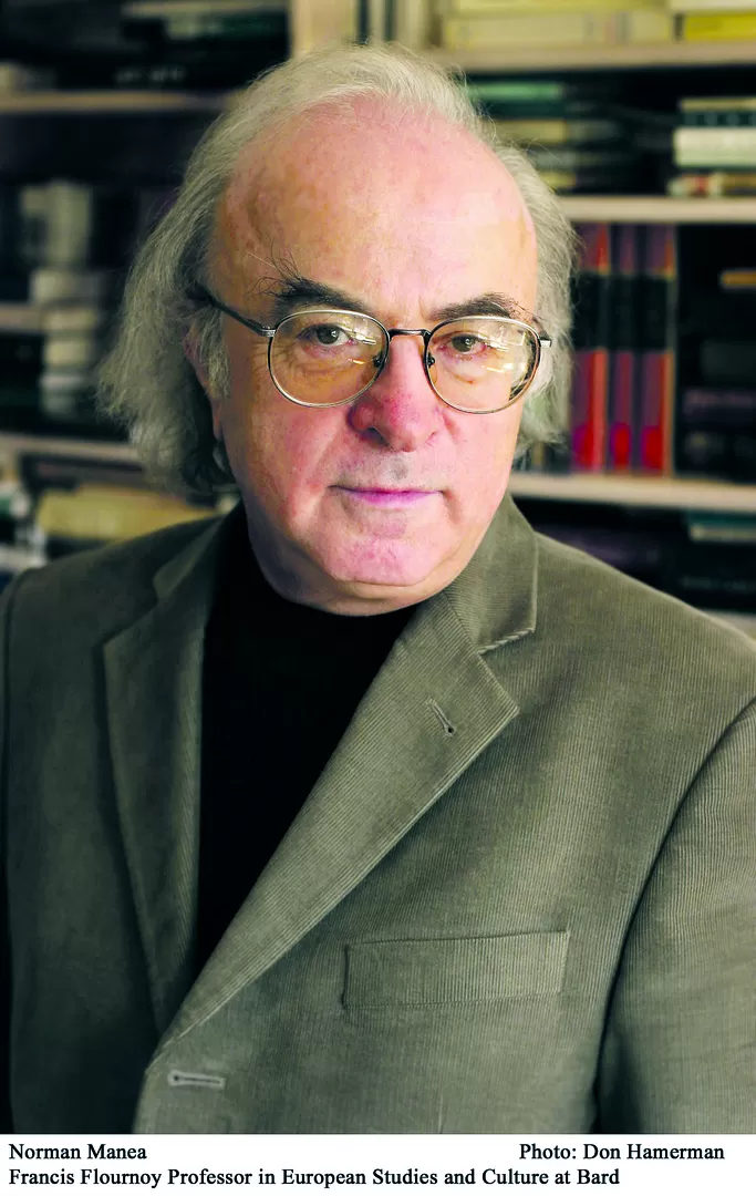 Aún creo que uno de los principales motivos para escribir es una profunda insatisfacción hacia lo que nos puede ofrecer el caos cotidiano. 