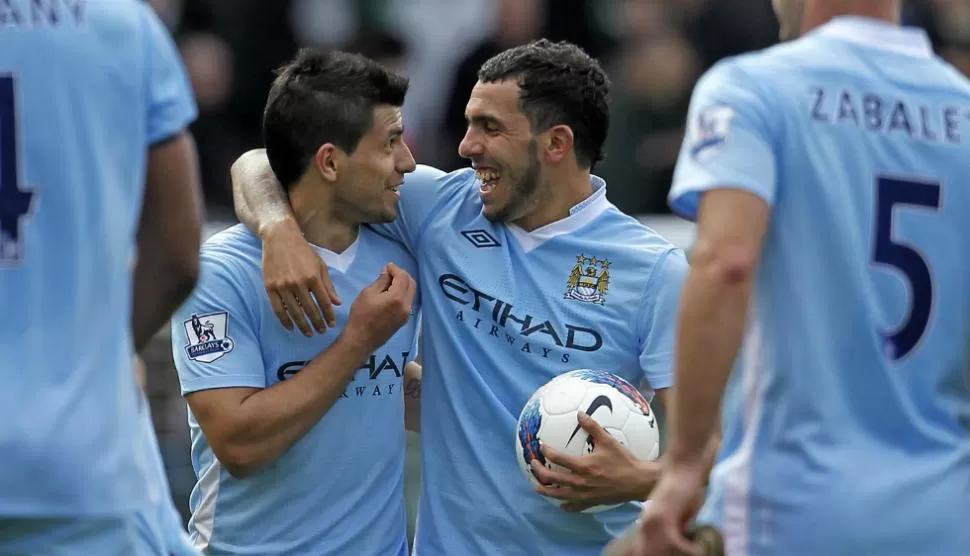 DINAMITA. Los argentinos conformaron una dupla temible en los citizens, que sueñan con el campeonato. AFP