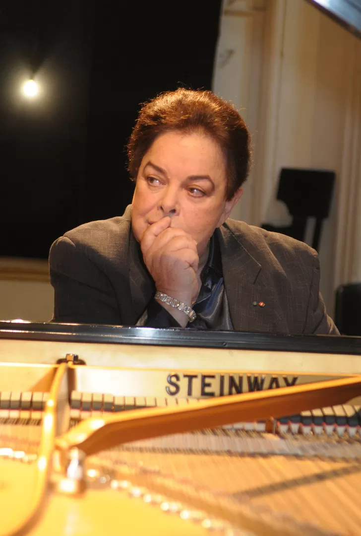 El gran pianista se sumará hoy a las celebraciones por el centenario del coliseo. El teatro está hermoso, le dijo a LA GACETA durante el ensayo.  LA GACETA / FOTO DE HECTOR PERALTA 
