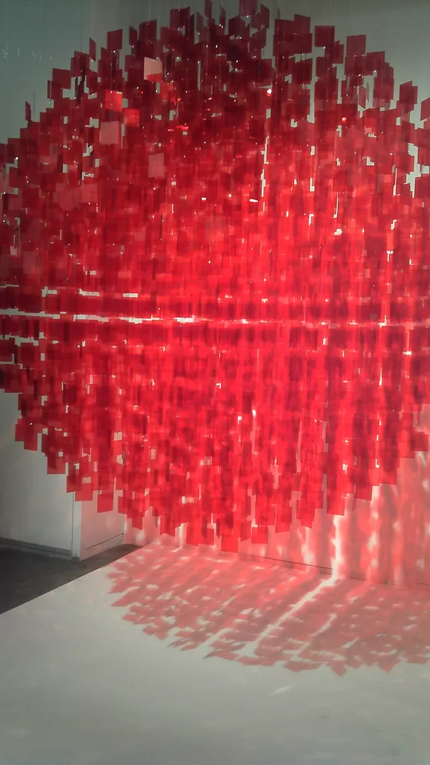 ESFERA CINÉTICA. Una de las delicadas piezas de Julio Le Parc. LA GACETA / FOTOS DE JORGE FIGUEROA