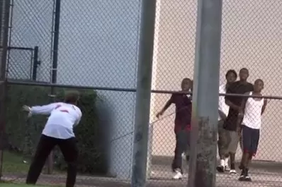 Bromistas aprovechan el miedo por el ataque del caníbal de Miami