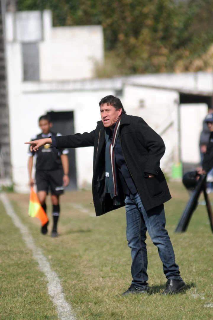 AREDES. Fue el goleador de la tarde. LA GACETA / FOTO DE INÉS QUINTEROS ORIO