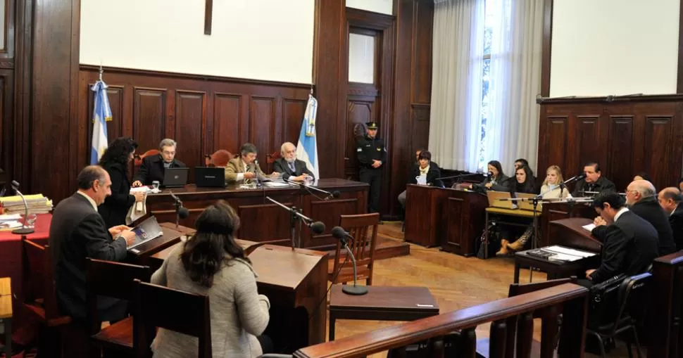 PLANTEO. Los abogados defensores afirmaron que las declaraciones de Trimarco agraviaron a los jueces. LA GACETA / FOTO DE JORGE OLMOS SGROSSO