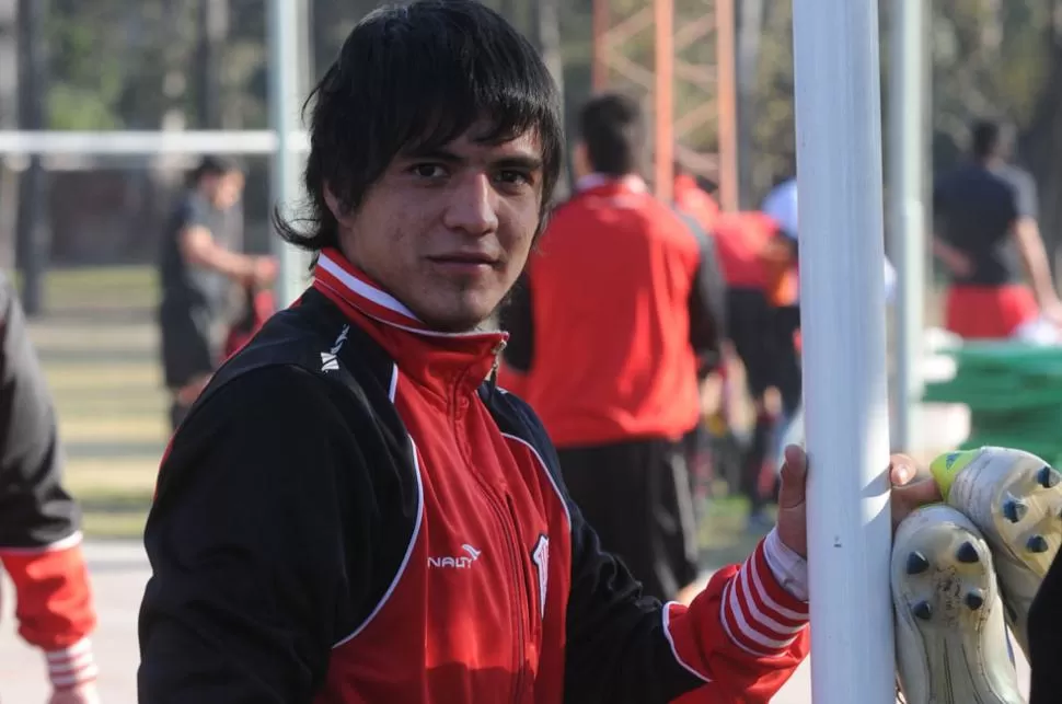 CAUTELA. Nicolás Roldán tiene grandes posibilidades de ser titular frente a Tiro Federal. LA GACETA / FOTO DE ANTONIO FERRONI
