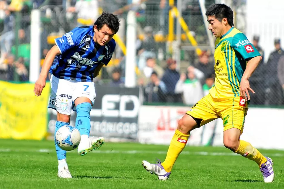 LETAL. Pulguita sigue en llamas. Lleva cuatro conquistas en dos partidos. Es el artillero del equipo y del torneo. FOTO DE MATIAS NAPOLI ESCALERO (ESPECIAL PARA LA GACETA)