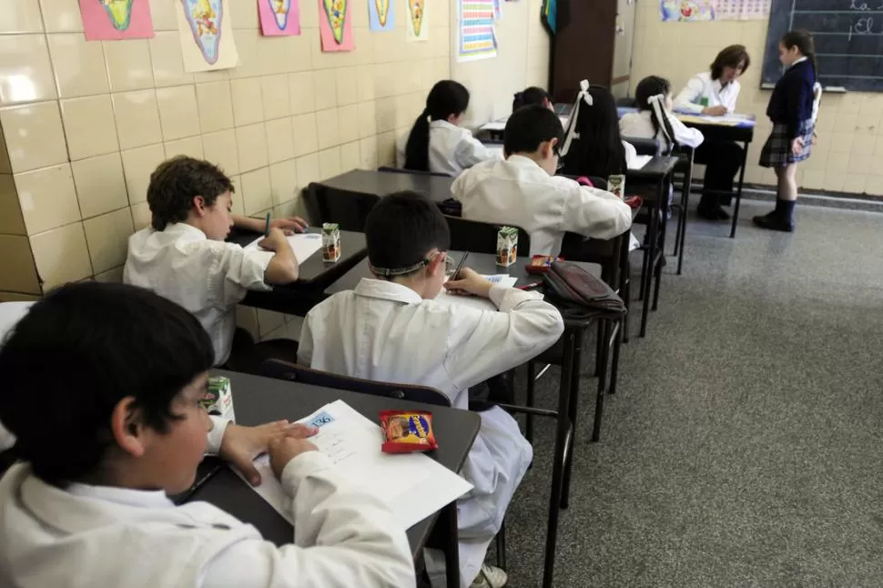 EN DOS HORAS. Ese es el tiempo del que dispusieron los alumnos para elaborar sus historias. En la evaluación se tiene en cuenta la creatividad. LA GACETA / FOTOS DE ANALIA JARAMILLO 