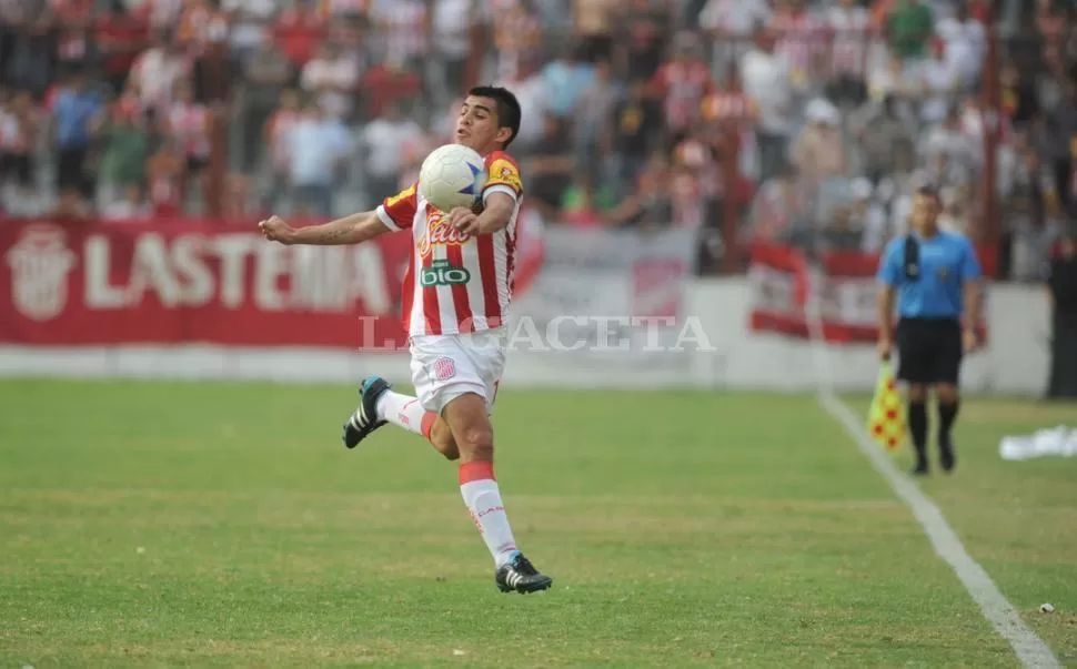 CLAVE. Juan Simón Chanquía es un jugador desequilibrante en el santo.  LA GACETA / FOTOS DE FRANCO VERA