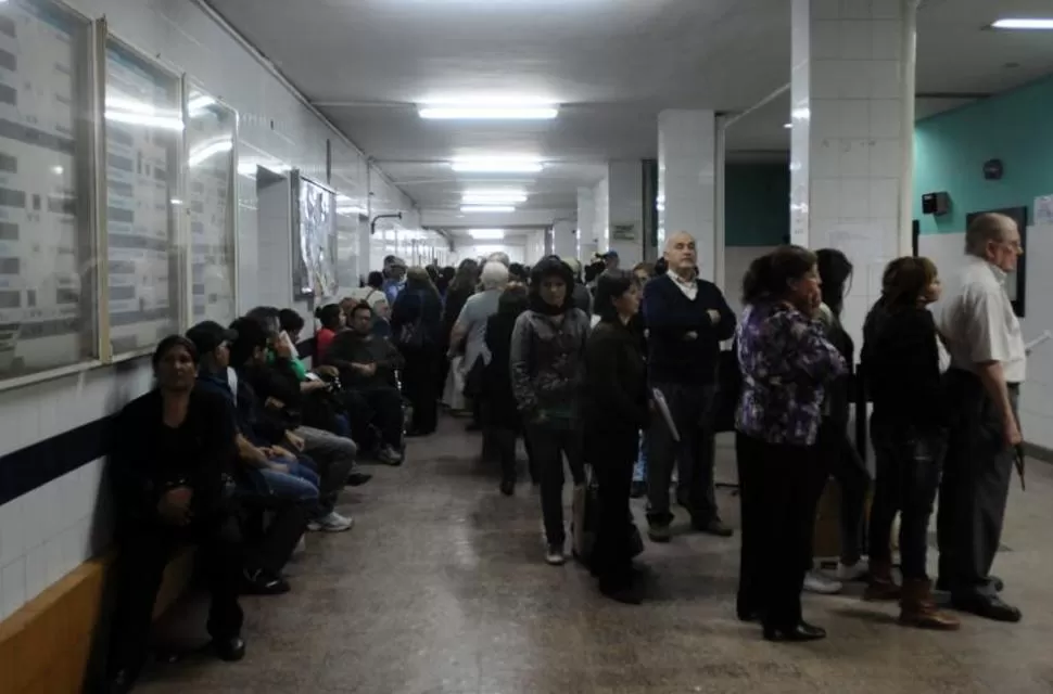 EN EL PADILLA. Cada mes se incrementa la cantidad de pacientes que buscan atención; los médicos aseguran que a más servicio, mayor es la demanda.  LA GACETA / FOTO DE INES QUINTEROS ORIO