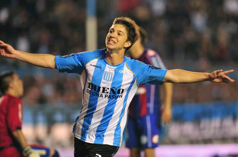 SHOW DEL GOL. Racing estuvo afilado, manejó mejor la pelota y terminó festejando. TELAM