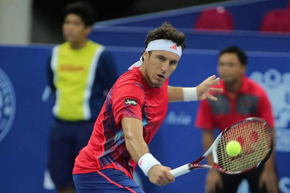 UN LUCHADOR. Mónaco, quien volverá a ubicarse entre los mejores 10 del mundo, le ganó al japonés Nishikori. AFP