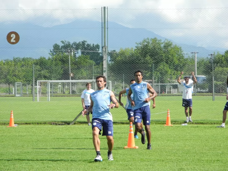 EN CASA. Iuvalé jugó un año en Salta, seis en Gimnasia y ahora lleva casi uno en Atlético. Su brújula no tiene sur. LA GACETA / FOTO DE NICOLÁS IRIARTE