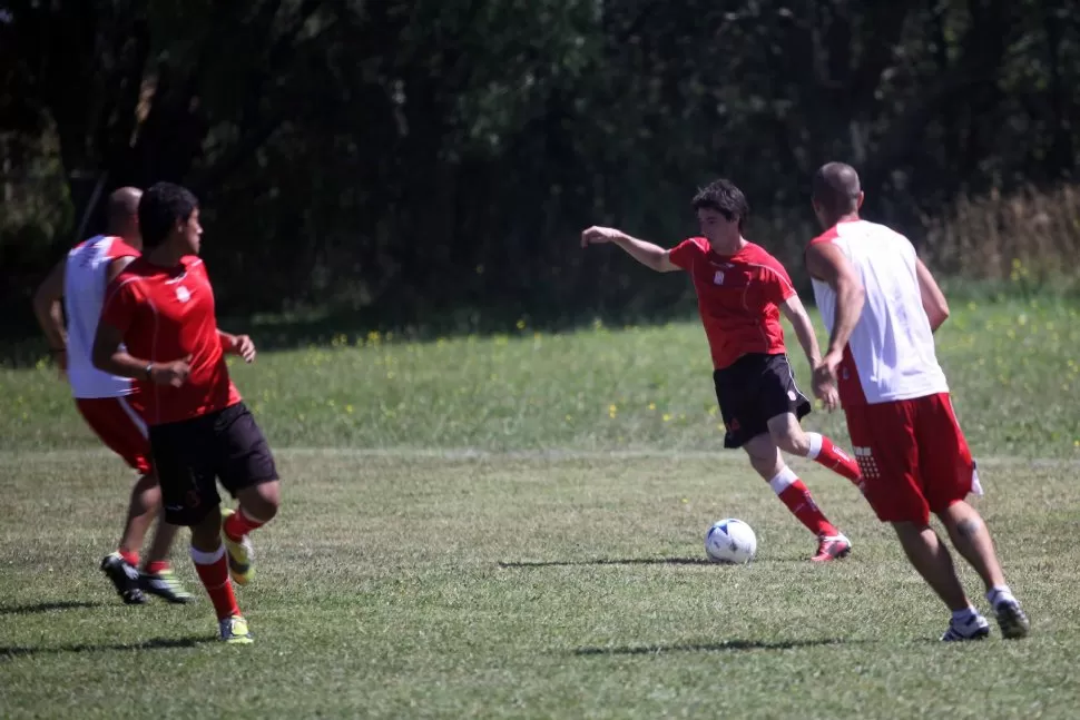 PRESENTE. Lescano será titular en el amistoso de hoy contra Quilmes. FOTO DE DIEGO IZQUIERDO (ESPECIAL PARA LA GACETA)