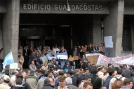 El nuevo jefe de Prefectura busca destrabar el conflicto