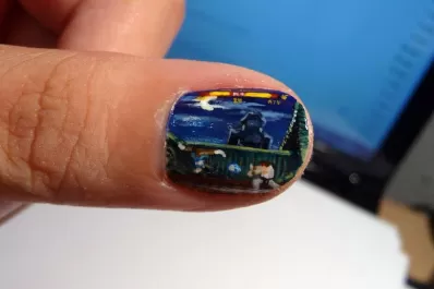 ¿Te pintarías un videojuego retro en las uñas?