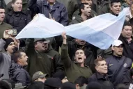 Los uniformados mantienen la protesta en Puerto Madero