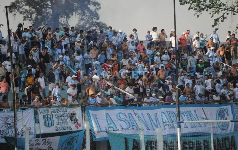 EN PROBLEMAS. Cinco facciones se disputan el manejo de la barra de Concepción. ARCHIVO LA GACETA 