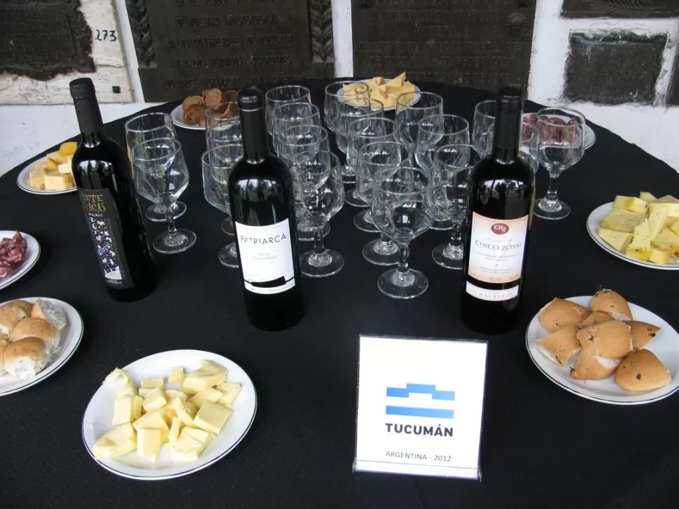 PARA PALADARES EXQUISITOS. Los varietales compiten en el mercado local. LA GACETA / ARCHIVO