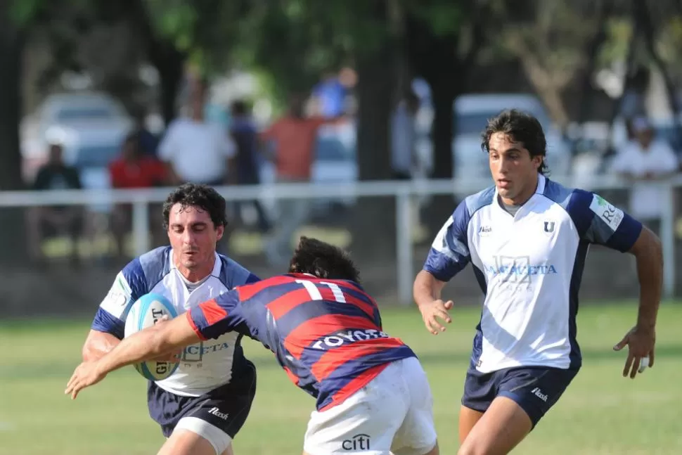 REMONTADA. Universitario apretó el acelerador sobre el final y logró derrotar a La Tablada de Córdoba. LA GACETA / HECTOR PERALTA