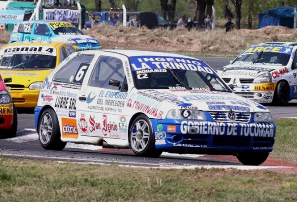 PRUEBA COMPLICADA. Mohamed casi se fue de pista y perdió posiciones. Luego, se recuperó y sumó siete puntos. GENTILEZA FOTO DE MOHAMED COMPETICIóN (ARCHIVO)