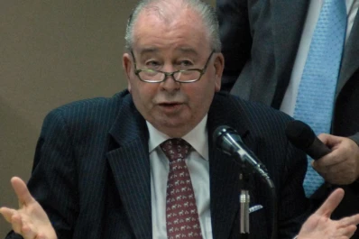 Grondona espera seguir un año más