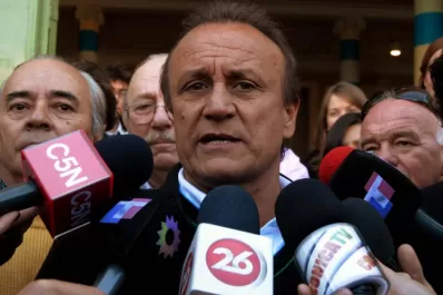 Del Sel: hay que investigar y limpiar a la Policía de Santa Fe