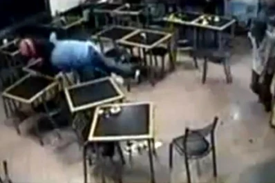 Entró armado a una estación de servicio y lo molieron a golpes