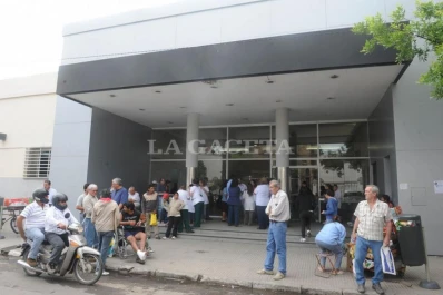 Balearon en la cabeza a un policía por impedir un robo