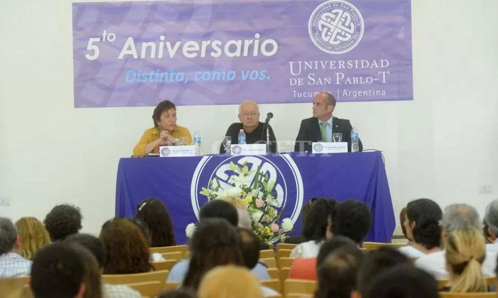 DISERTANDO. El filósofo presentó la tercera edición de su revista. LA GACETA/ FOTO DE FRANCO VERA.