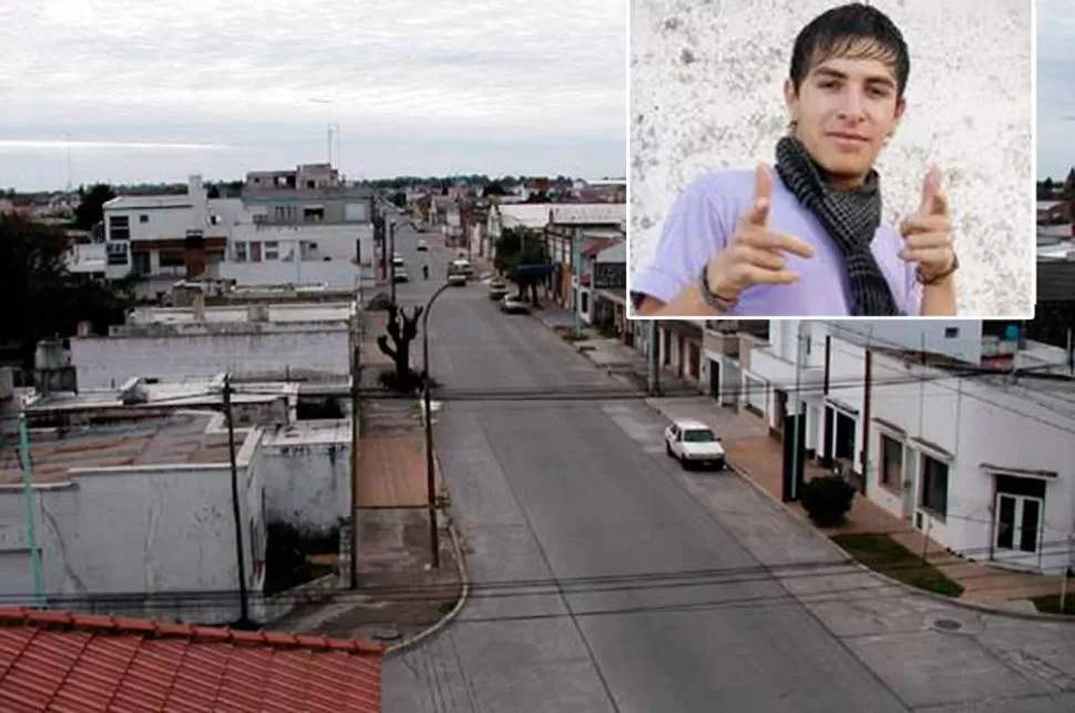 INDIGNACION. El hermano del joven considera que el cuerpo fue plantado en el arroyo. FOTOS TOMADAS DE 26NOTICIAS.COM.AR Y LANACION.COM